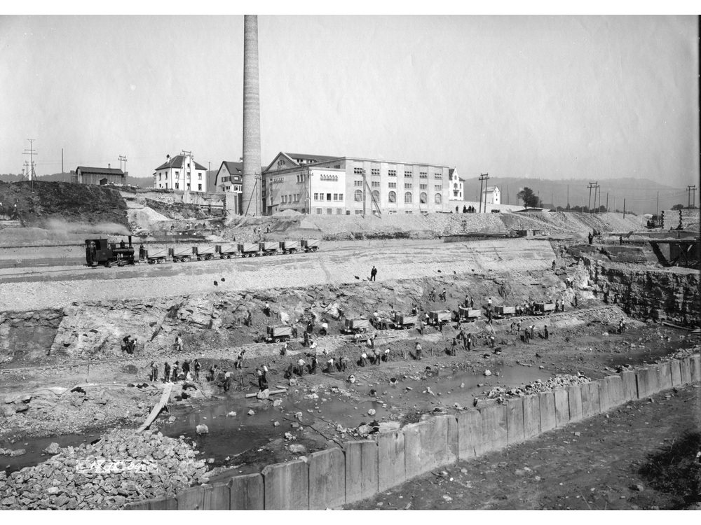 Kraftwerkbau 1909
Viele Hände...