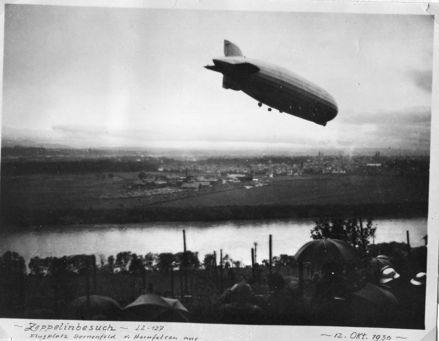LZ127 1930 Landung auf dem Sternenfeld Birsfelden