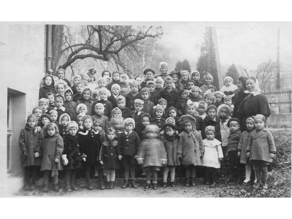 Kindergarten Weihnachten 1945
Plattner_001