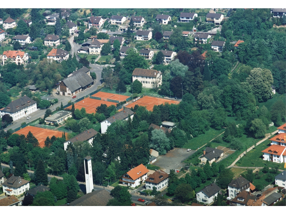 Tennisplatz mit Emilienpark
Plattner_042