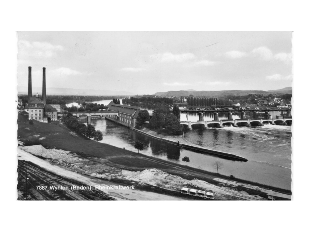 links Kohlekraftwerk, welches bei Hochwasser einsprang
Wyhlen_39