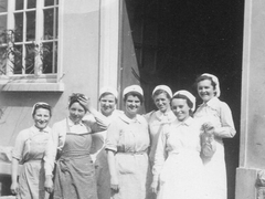 Rotkreuzhelferinnen aus Wyhlen 1943/4; Zwangsverpfichtet im St. Josefshaus Herten. Durch die Opfer der Euthanasie wurde Platz frei, in dem ein Lazarett eingerichtet wurde.
345 Frauen und Männer wurden vom Nazi-Regime zunächst deportiert und dann ermordet.
Rhein_011